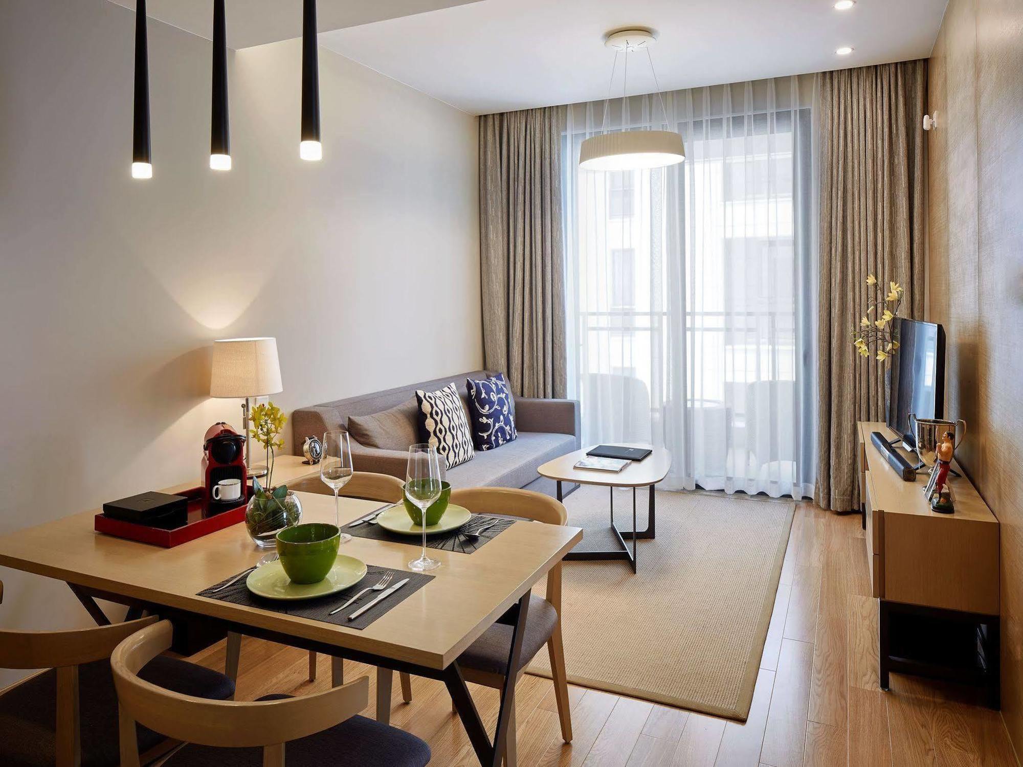 One Sunland Serviced Suites Managed By Lanson Place Шанхай Экстерьер фото